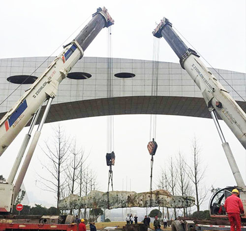 	 陇集吊大型景观石