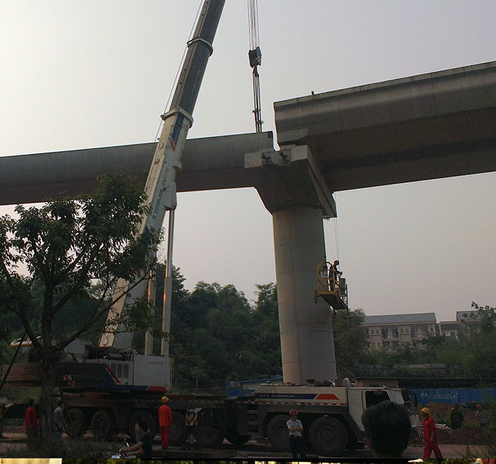 陇集轻轨和地铁吊装